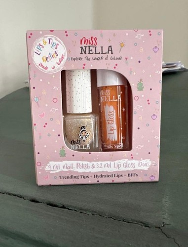 Miss nella duo - miss, magic
