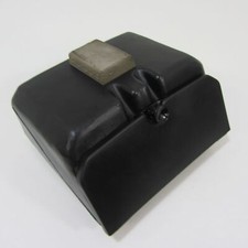 Suzuki GSX 550 ES GN71D EZ:85 Werkzeugbox Staufach B8189