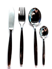 Versilbertes Besteck für 4