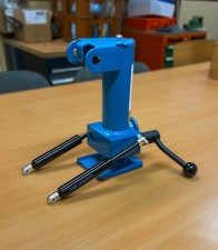 Heuer Klapplift für Schraubstock und Werkbank