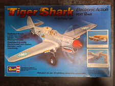 Revell Tiger Shark P-40 Flying