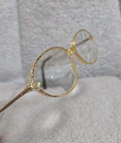 Gloria vanderbilt 750 gold - 750,
