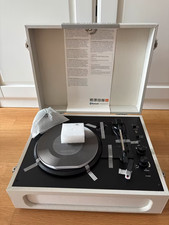 Plattenspieler im Retrostyle -