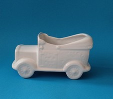 Blumentopf in Auto Form