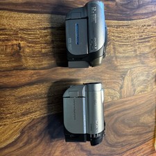 Sony DCR-DVD110E und Sony DCR-DVD203E. Mini DVD Handycam. Zubehörpaket
