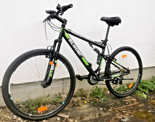 Fully mountainbike cycling - fully,