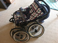 Buggy Kinder - Marke: Bergsteiger Modell: Capri Farbe: rot-blau-weiß kariert 