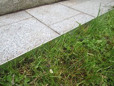 Rasenkante 15 m verzinkt