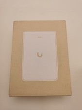 Ubiquiti U7 Pro Wall 5700