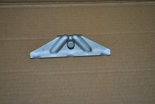 BMW E81 E82 E87 Batteriehalter Halterung Befestigung Batterie hinten Schraube