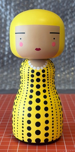 Yayoi kusama lucie kaas - yayoi,