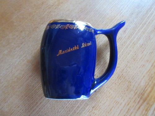 Ein hübsches milchkännchen - ein,