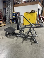 Hammer Strength V-Squat Press