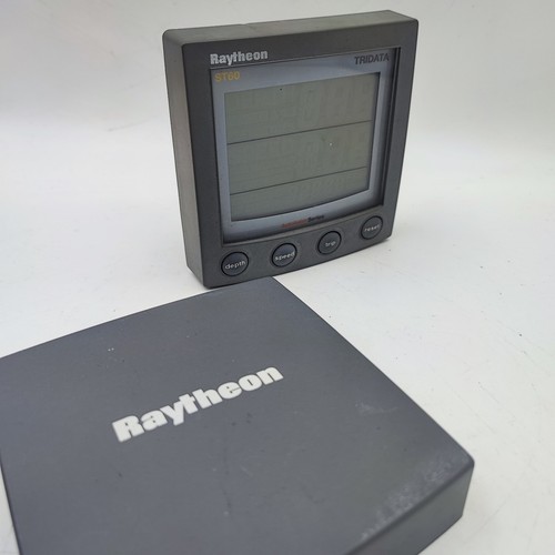 Raymarine st60 tridata - st60,