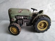 Traktor Modellauto Stein Kunststein Beton?  Massiv 15 x 9 x 8 cm auf alt gemacht
