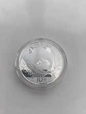 China  10 Yuan Panda  2018 /  30 g  999 Silber in original Kapsel