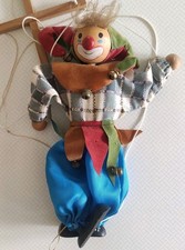 MARIONETTE IN TILL