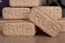 Hartholzbriketts – 960 kg