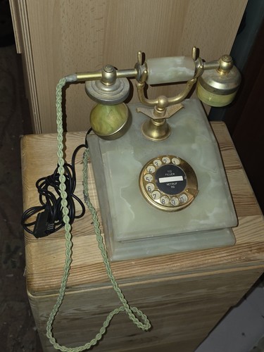 Vintage wählscheibentelefon - vintage,