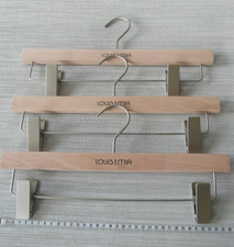 hochwertiger Holzbügel Bügel