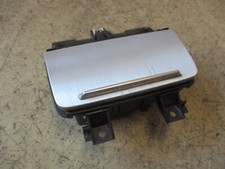 ALU Dekor Aschenbecher Audi TT 8J Coupe Fach 8J0857951A Ascher