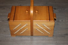 VINTAGE, OMAS HOLZ NÄHKASTEN