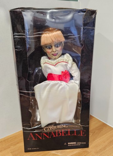 Mezco toyz the conjuring - mezco,