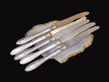 5 antike Messer wunderschöne Griffe versilbert a ca 18cm Buttermesser  215g