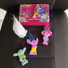 4 Trolls  Spiel Figuren + Troll Kuscheltier, Stofftier  + Troll Brotdose