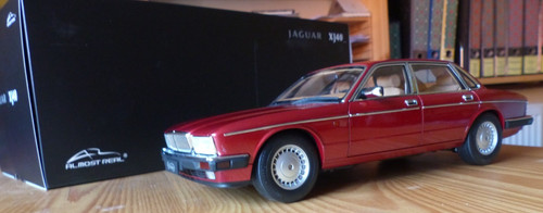 Almost real scale 810541 - real, 1/18