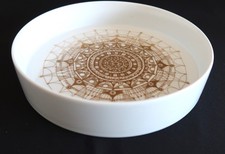 Große Porzellanschale