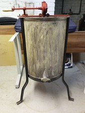 Honigschleuder manuell, gebraucht, für 3 Rahmen, funktioniert, für Imker