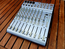 Alesis Multimix 12FX 12 Kanal
