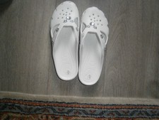 Schuhe- Pantoletten- weiss- m. Straß