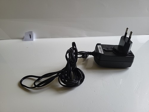 Adapter 9v 300ma - ac/dc,