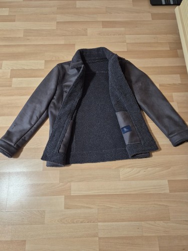 Graue wildlederjacke mit - graue,