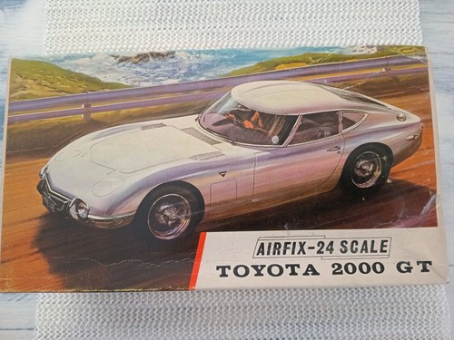 Airfix classic car toyota - car, 2000