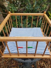 Alter Puppenlaufstall Holz mit