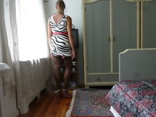 Jane Norman Damen schwarz weiß Zebra Streifen Bodycon stretch Tulip Kleid 