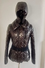 Moncler daunenjacke mit kapuze - moncler,