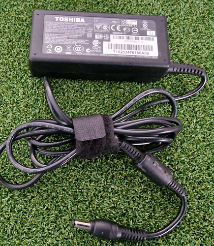 Original toshiba netzteil - original,