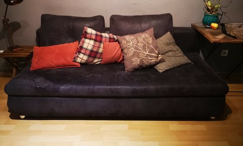 Sofa mit schlaffunktion. 