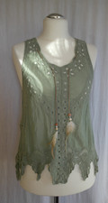 Top Lochstickerei   Gr. 40/M Boho oliv Bommel Bluse 
