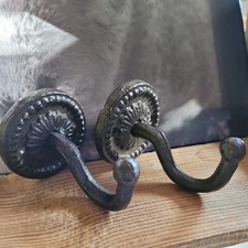 2 x Schwer Nostalgie Braun Gußeisen Ornament Metall Haken Rosette Wandhaken Guß