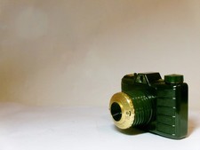 Rarer Hama Nachbau der Pouva Start die P 56 L aus grünem Bakelit     BITTE LESEN
