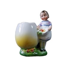 Porzellanfigur Mädchen mit