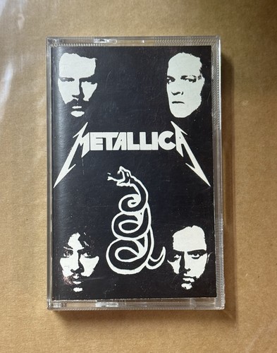 Metallica black cassette - black,