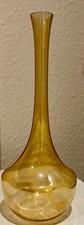schlankhalsige Glas-Vase -