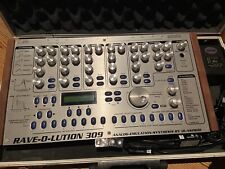 Rave-O-Lution 309 Drum Groove Synthesizer - inkl.  Metallkoffer und netzteil TOP