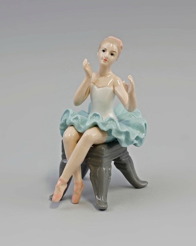 9973006 porzellan figur - porzellan,